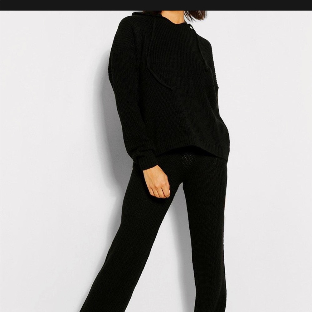 Knitted set